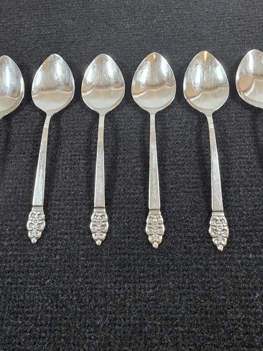 ONEIDACRAFT DELUXE STAINLESS FLATWARE SET SERVING SPOONS NORDIC CROWN 41 PCS